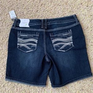 Rue21 Shorts - Jean Shorts Rue21 Shorts - Jean Shorts